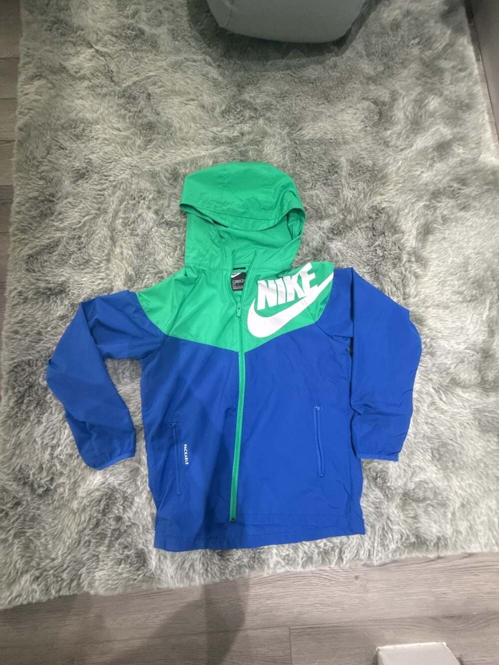 NWT Nike Full Zip Nylon Wind Breaker Jacket Youth Large 14-16